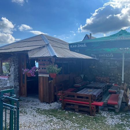 Kod Kapetana Tea Bed & Breakfast Gornji Lukomir Luaran gambar