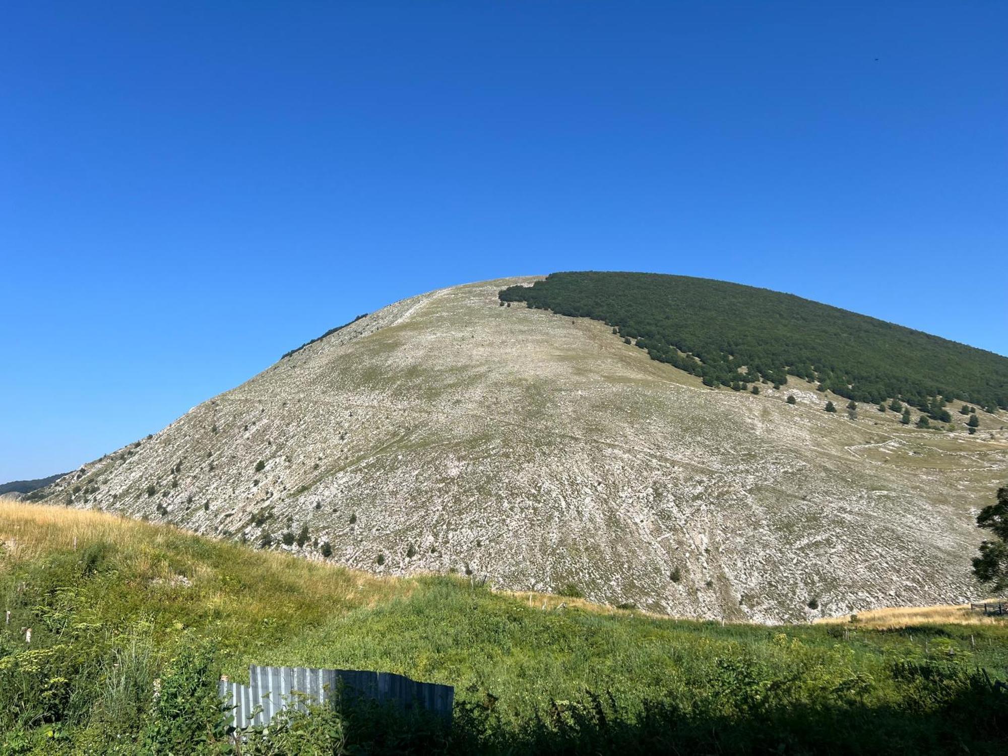 Kod Kapetana Tea Bed & Breakfast Gornji Lukomir Luaran gambar